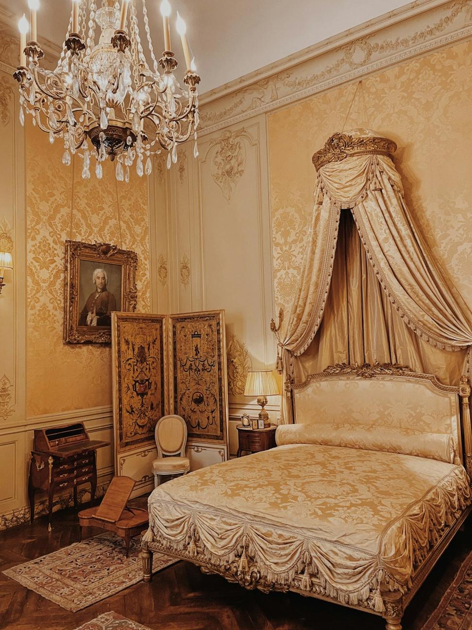 Royal Suite Bedroom